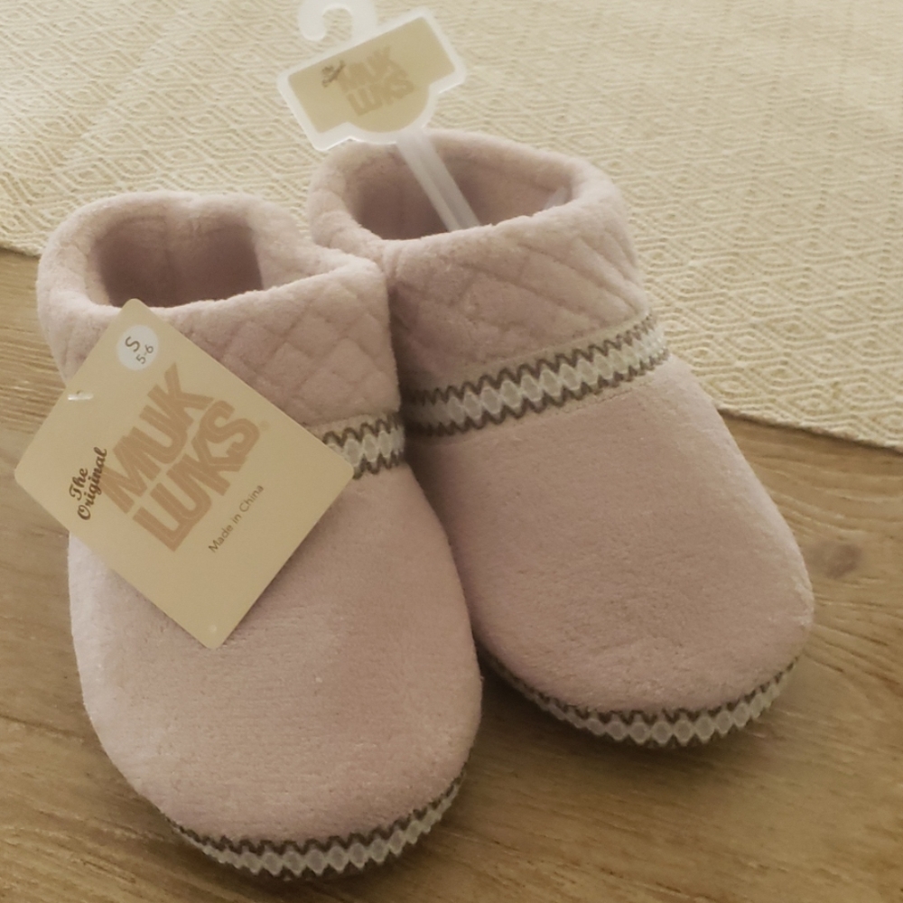 Muk Luk slipper